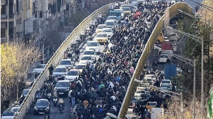 ایران؛ خیابان آخرین گزینه زنده ماندن